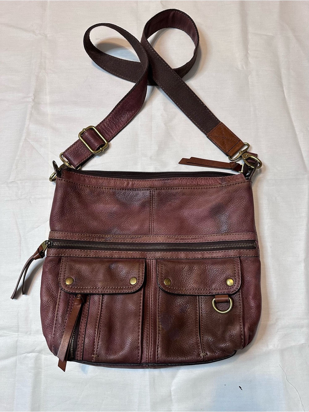 Fossil Burgundy Leather Messenger Crossbody